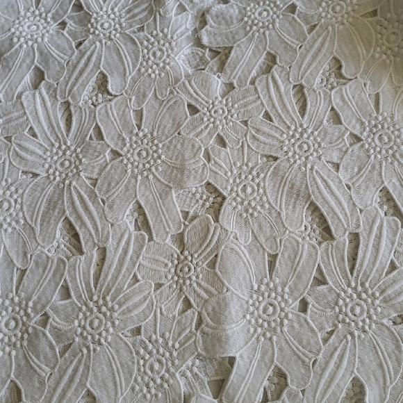 Floral Eyelet Kaftan White Midi Dress with Collar and Flutter Sleeves - Picture 15 of 16